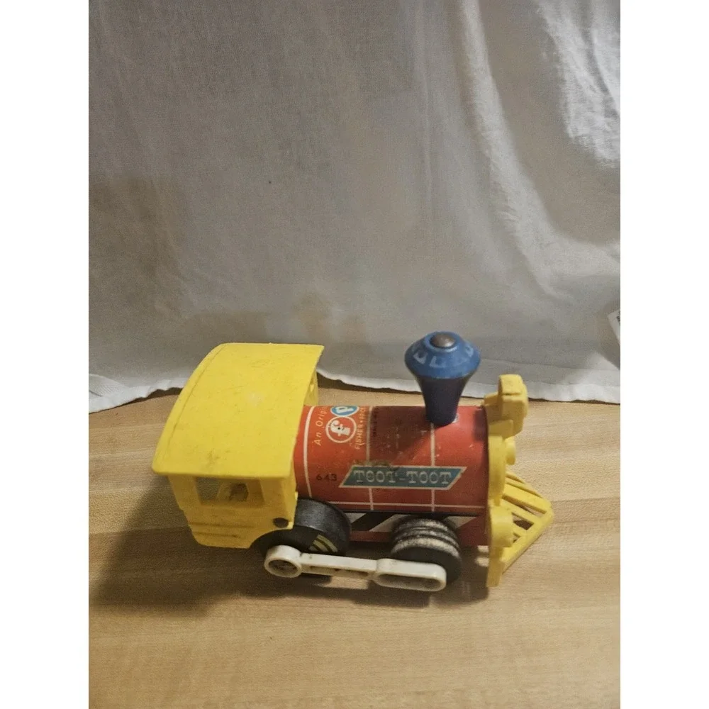 Vintage 1964 Fisher Price Little Wood Toot Toot Train 643 Pull Toy No String